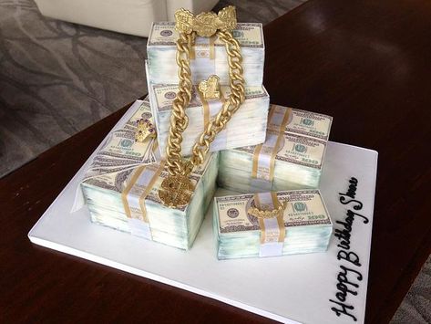 Boyfriend Cake, Stacks Of Money, Money Birthday Cake, Plum Cake Recipe, Money Cakes, Liquor Cake, Cake Design For Men, Money Rings, Bling Cakes