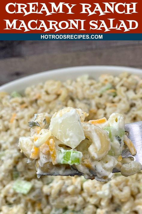 Creamy Ranch Macaroni Salad Ranch Macaroni Salad Recipe, Ranch Macaroni Salad, Salads Easy, Homemade Macaroni Salad, Mac Salad Recipe, Tattoo Food, Chicken Macaroni Salad, Salad Recipes With Bacon, Dressing Salad