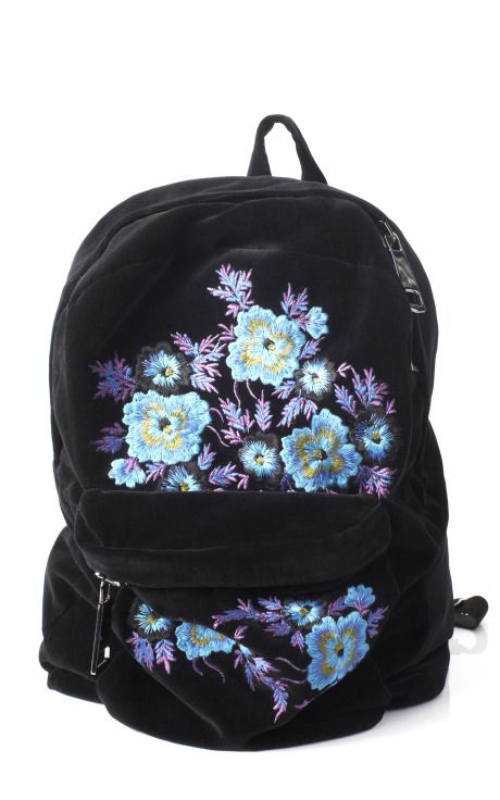 Christopher Kane floral backpack Painted Backpack, Velvet Backpack, Velvet Embroidery, Embroidered Backpack, Mini Mochila, Floral Backpack, Embroidered Velvet, Cute Backpacks, Christopher Kane