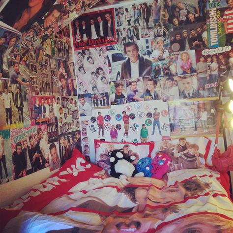 One Direction One Direction 2011 Aesthetic, Early 10s Aesthetic, 2014 One Direction Aesthetic, One Direction 2013 Aesthetic, One Direction Nostalgia, 2014 One Direction, 2014 Bedroom, One Direction 2011, 10s Aesthetic