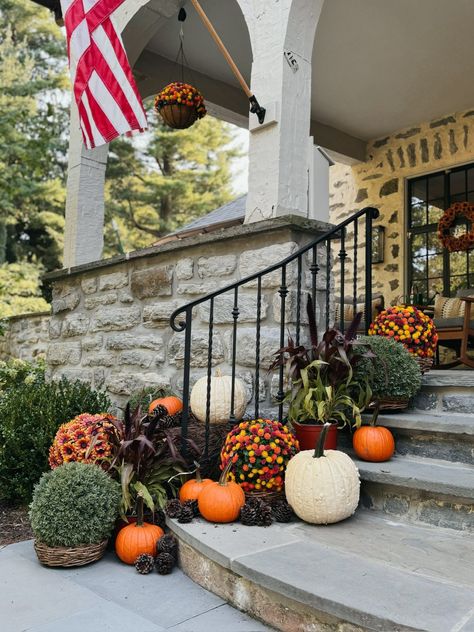 The Importance of Fall Decor Fall Potted Plants, Fall Container Plants, Fall Pots, Fall Landscaping, Fall Front Porch Decor Ideas, Winter Planter, Fall Containers, Winter Porch, Fall Front Porch Decor