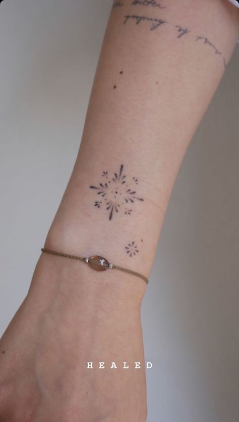 Small Finger Tattoos, 4 Tattoo, Arm Band Tattoo, Dot Work Tattoo, Subtle Tattoos, Dainty Tattoos, Little Tattoos, Simplistic Tattoos, Spiritual Meaning