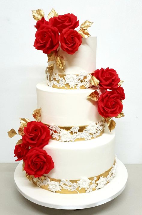 Red Gold And Silver Wedding, Red White And Gold 2 Tier Cake, Red And Gold Cake Ideas, Red Gold White Wedding Cake, Quince Cake Red And Gold, Red White And Gold Wedding Cake, Red Roses Wedding Cake, Red White And Gold Cake, Birthday Cake Red And Gold