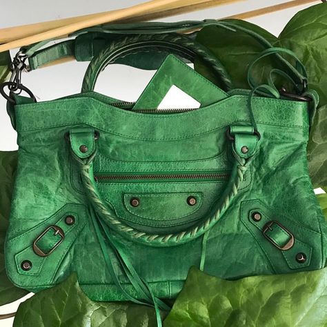 Balenciaga First Bag 🥗 #balenciaga #balenciagahandbags #balenciagafirstbag #green Balenciaga First Bag, Balenciaga Motorcycle Bag, Balenciaga First, Motorcycle Bag, Bag Green, City Bag, Balenciaga City Bag, Green Bag, Balenciaga