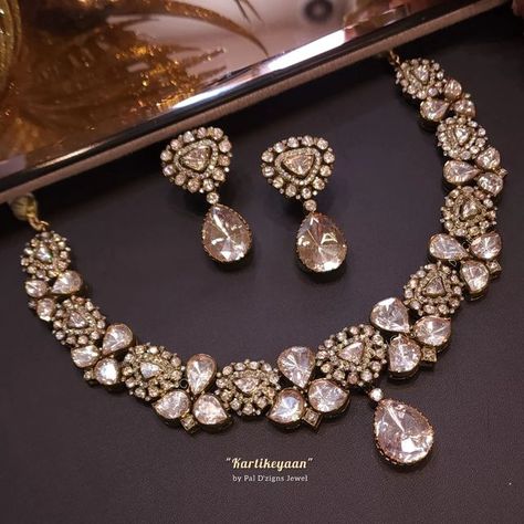 Pal D'zigns . Wedding Jewel on Instagram: ""Kartikeyaan" - Moissanite Polki Choker Necklace Set. - Absolutely Real looking polki jewellery! Buy online on Website www.paldzigns.com ( 🔗 in Bio) Inquiries on wtsapp or calls 📞 +91- 9810288386 We Ship Worldwide 🌐 *All prices are mentioned on our Website * This Stunning Moissanite Polki Choker Necklace Set with Earings are Handmade in 92.5% Pure Base Silver. It has Excellent Lustre of Moissanite Polkis which are best substitute for Real Polkis. The Real Polki Sets, Jewllery Ideas, Moissanite Jewellery, Polki Necklace Set, Indian Wedding Jewelry Sets, Modern Gold Jewelry, Necklace Set Indian, Diamond Necklace Designs, Jewel Wedding