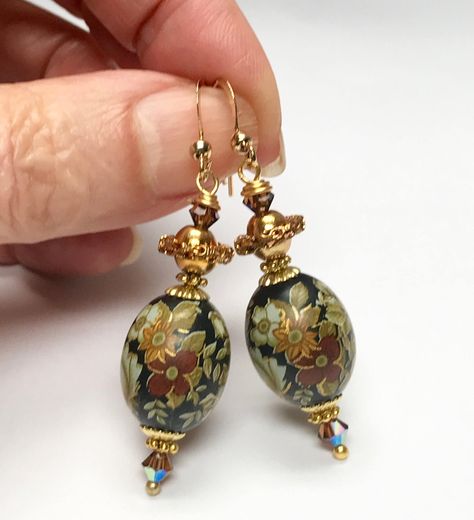 Flower Bead Earrings, Tensha Beads, Iridescent Crystal, Beating Heart, Funky Jewelry, Gold Filigree, Beaded Dangle Earrings, Gold Flower, Jewelry Inspo