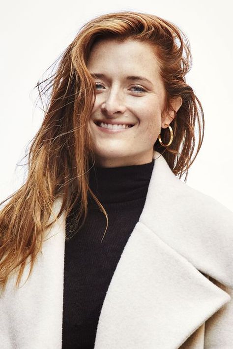 In an exclusive interview with BAZAAR, Mr. Robot's Grace Gummer talks acting, fashion and where she finds inspiration. Grace Gummer, Fall Coats, Inspiration Fashion, New Star, Fashion Model, Max Mara, Celebrities Female, Redheads, Favorite Celebrities