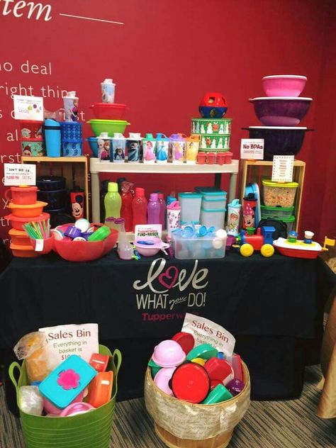 Tupperware Vendor Event Ideas, Tupperware Display Ideas, Tupperware Logo, Tupperware Party Ideas, Vendor Ideas, Tupperware Party, Vendor Booth Display, Tupperware Products, Sales Ideas