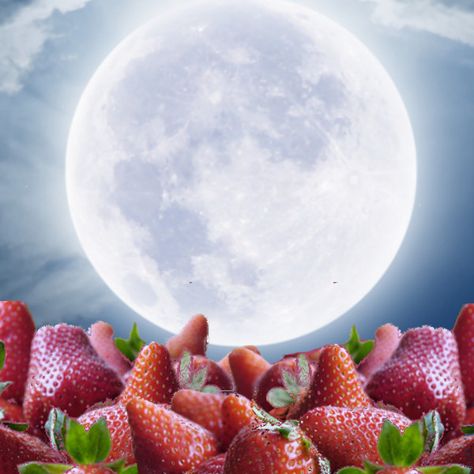 Strawberry Moon~ June Magick, Full Moon June, Full Strawberry Moon, Wonderful Wallpapers, Moon Things, Thank You Happy Birthday, Strawberry Moon, Happy June, Moon Quotes