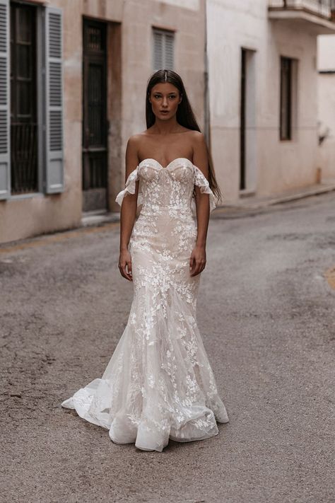 Style: E166 - Cilka | Allure Bridals Allure Dress, Allure Wedding Dresses, Allure Bridals, Ivory Fabric, Backless Wedding, Wedding Dress Sizes, Allure Bridal, A Wedding Dress, Future Wife