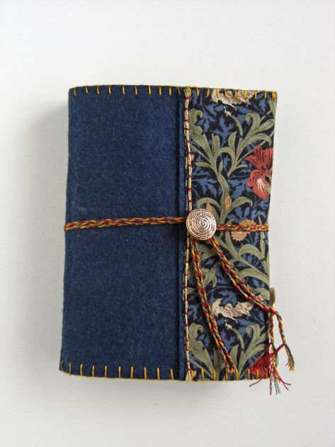 Journal Cover Embroidery, Fabric Covered Journals, Diy Colouring Book, Felt Book Cover, Embroidered Journal, Embroidery Journal, Embroidered Decoration, Wedding Guest Book Pen, Fabric Book Covers