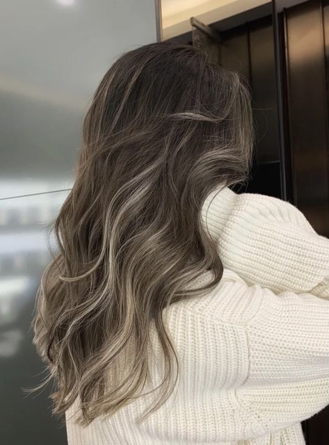 Ash Brown Hair Balayage, Haircut Selfie, Photo Hijab, Black Hair Balayage, Brown Hair Looks, Ash Hair Color, Brown Hair Inspo, Brunette Hair With Highlights, Cute Hairstyle