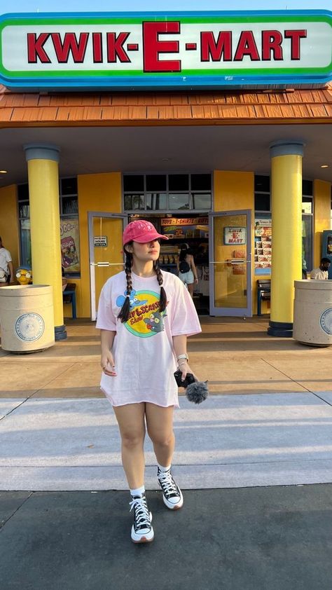 Universal Studios Outfit Ideas, Theme Park Outfit Summer, Amusement Park Outfit Summer, Amusement Park Outfit, La Outfit, Universal Studios Outfit, Disney Outfits Women, Orlando Trip, Japan Outfits