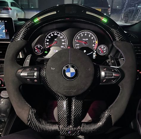 Bmw M3 F80 Interior, Bmw M3 Interior, Girly Car Interior, Bmw Steering Wheel, Car Modification Ideas, Bmw M140i, 2023 Cars, Custom Steering Wheel, Aesthetic Car Accessories