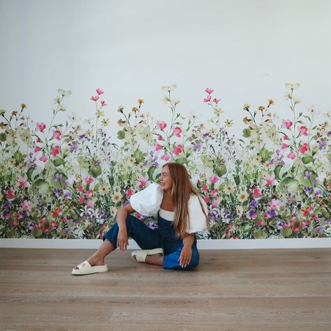 Wildflower Mural, Wall Painting Flowers, Flower Wall Painting, Wildflower Wall, Watercolour Wall, Large Wall Decals, Lilac Background, Easy Flower Painting, Bubble Painting