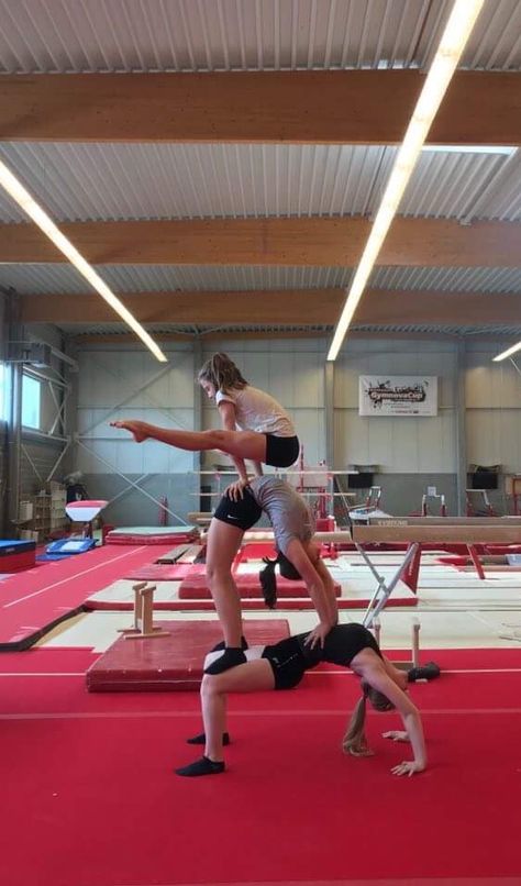 Acrobatic Gymnastics Trio, Acrobatic Gymnastics Poses, Acro Skills, Gymnastics Splits, Cheerleading Flexibility, Acro Poses, Acro Tricks, Acrobatics Gymnastics, Gymnastics Stunts