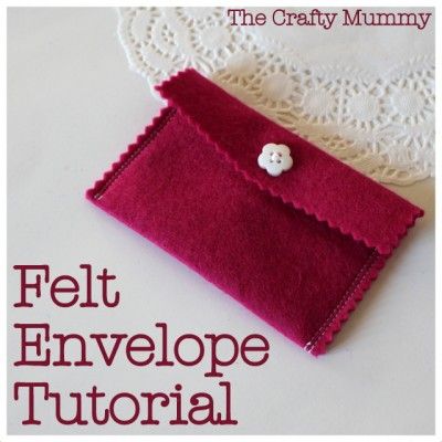 felt envelope tutorial-001 Felt Tutorial, Felt Wallet, Felt Envelope, Envelope Tutorial, Jw Convention Gifts, Tutorial Sewing, Convention Gifts, Felt Pouch, Felt Crafts Diy