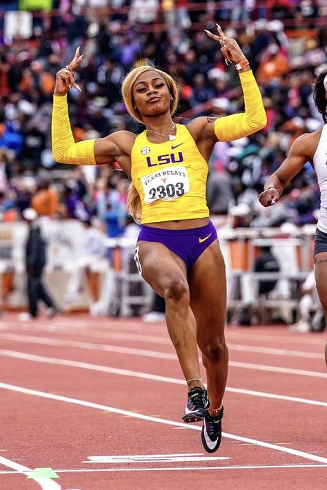 Sha'carri Richardson 2024, Sha'carri Richardson Wallpaper Lockscreen, Sha'carri Richardson, Female Sprinter, Sha Carri Richardson, Solo Poses, Athletics Track, Female Sports, Athletic Girls