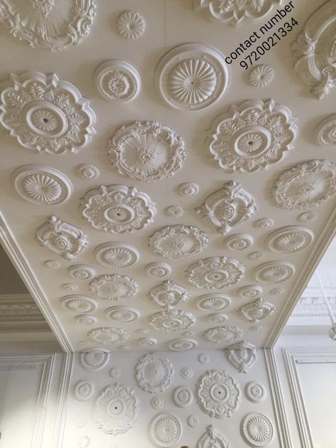 Ceiling Medallions Diy, Plaster Ceiling Rose, Medallion Wall Art, Kitchen Workshop, Ceiling Design Living Room, Plaster Ceiling, Hall Interior Design, Hall Interior, Wall Trim