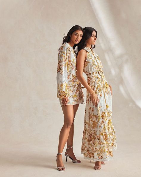 Golden hour vibes with these stunning looks. Hemant and Nandita bring effortless elegance to any occasion. Hemant And Nandita, Effortless Elegance, Golden Hour, Fashion Inspiration, Designer Fashion, Style Inspiration, Boutique, Bring It On, Fashion Design