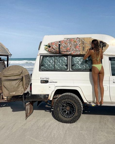 Troopy Life, Living Life Aesthetic, Van Life Beach, Van Aesthetic, Living By The Beach, Tanning Aesthetic, Vanlife Travel, Beach Van, Surf Van