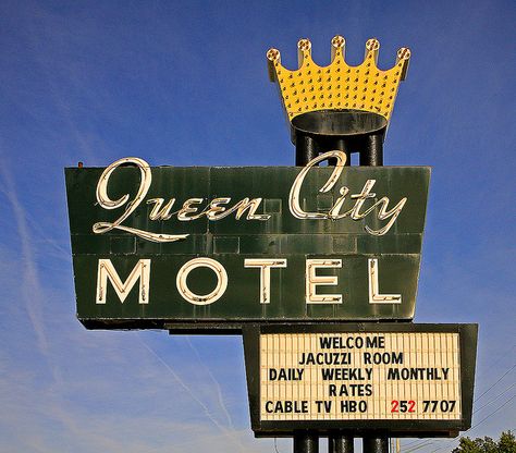 Independence, Missouri Queen Neon Sign, Midwest Landscape, Independence Missouri, Independence Mo, Vintage Neon Signs, Hometown Pride, Retro Sign, Vintage Tin Signs, Queen City