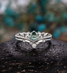 Studio Ghibli Engagement Ring, Sage Green Wedding Rings, Green Moissanite Engagement Ring, Blue Green Sapphire Engagement Ring, Crown Wedding Ring, Wedding Rings Art, Art Deco Sapphire Ring, Sapphire Engagement Ring Set, Green Sapphire Engagement