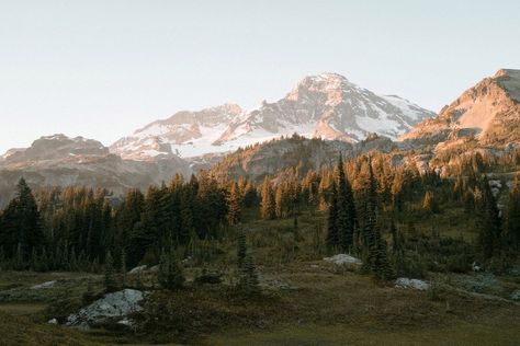 Pretty Landscapes, Pattern Texture, Twin Peaks, Nature Aesthetic, Pretty Places, Mountain Landscape, Mother Earth, Pretty Pictures, Beautiful World