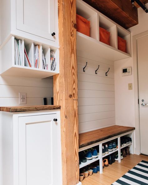 Key drop, charging station and mail organization. All key components when designing your entryway. • #finehomebuilding #nsbuilders… Diy Shelves Design, Diy Shelves Ideas, Shoe Storage Design, Vstupná Hala, Mudroom Organization, Diy Regal, Mudroom Entryway, Mudroom Laundry Room, Mud Room Storage