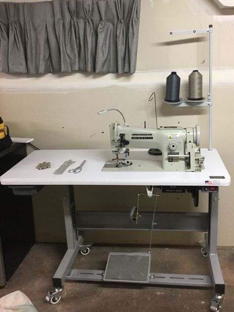 Sewing Machine For Sale, Restaurant Bar Stools, No Sew Curtains, Industrial Machine, Industrial Sewing Machine, Industrial Sewing, Leather Company, Sewing Leather, A Beast