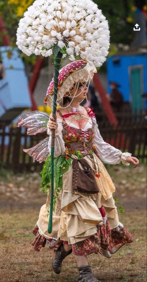 Red Mushroom Fairy Costume, Mushroom Fairy Outfit Ideas, Autumn Fairy Dress, Ren Faire Outfits Mushroom Fairy, Enchanted Costume Ideas, Fairy Princess Cosplay, Renfair Fairy Costume, Fall Fairy Ren Faire, Enchanted Forest Theme Costume