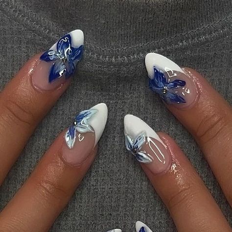 GEL X NAILZ | inspo @nailsxanalysse 💙 | Instagram Summer Theme Nails Designs, Cute Nails Beach, Navy Flower Nails, Blue Beachy Nails, Gel X Nail Designs Summer, Gel X Nails Summer, Simple Beachy Nails, Winter Beach Nails, Nails Inspo 2024