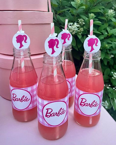 Barbie Sweet Table, Grown Up Barbie Party, Barbie Inspired Food, Arabic Night Party Ideas, Barbie Food Ideas, Yalda Night Ideas Decor, Barbie Movie Night, Barbie Dessert Table, Barbie Tea Party