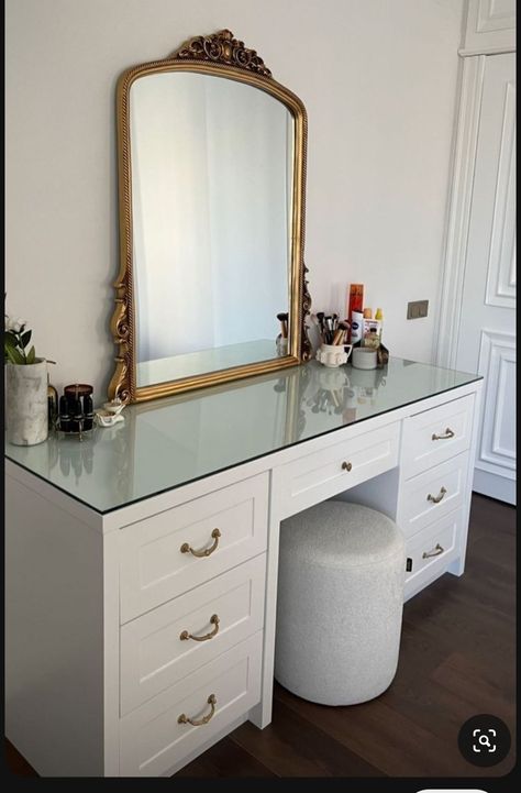 Rose Gold Vanity Ideas, Vanity And Nightstand, Vanity With Gold Mirror, Vanity Next To Bed, Gold Mirror Vanity, Gold Vintage Mirror, White Picket Fence Ideas, Picket Fence Ideas, Bedroom Vanity Set