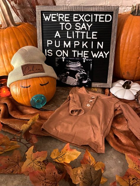 Pregnancy Announcement With Pumpkins, Baby Pumpkin Announcement, Pumpkin Head Pregnancy Announcement, Baby Announcement Pumpkin Carving, Fall Gender Reveal Photo Shoot, Pumpkin Carving Pregnancy Announcement, Cute Fall Pregnancy Announcements, Baby Anouncment Ideas Fall, Pregnancy Pumpkin Carving