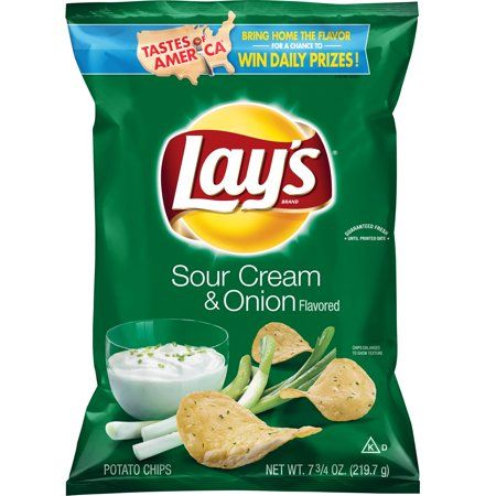 Sour Cream And Onion Chips, Onion Chips, Best Potato Chips, Potato Chip Flavors, Lays Potato Chips, Lays Chips, Frito Lay, Chips Brands, Grocery Foods