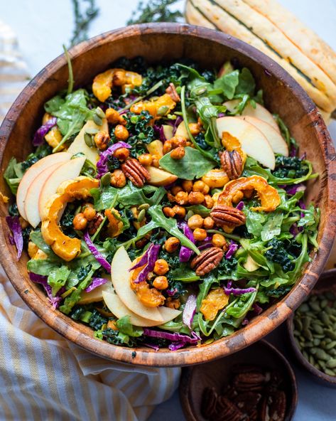 This Autumn Kale Salad is the perfect Fall recipe! It features sweet delicata squash, apples and pecans and has an herby maple Delicate Squash, Seasonal Vegan Recipes, Dinosaur Kale, Autumn Salad Recipes, Half Moons, Squash Salad, Delicata Squash, Crispy Chickpeas, Autumn Salad