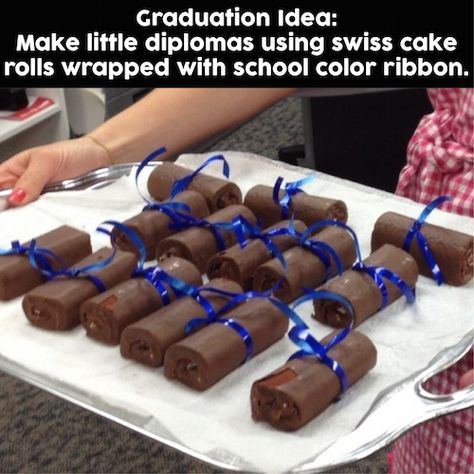 Graduation dessert idea - Make little diplomas using swiss cake rolls wrapped with ribbon that matches the school's colors. So cute and easy (and delicious!). Hostess Cakes, Kindergarten Graduation Party, Graduation Food, Graduation Desserts, Senior Graduation Party, Graduation Party High, Graduation Party Foods, Pre K Graduation, 8th Grade Graduation