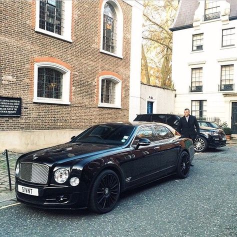 Black Bentley, Important Enough, Bentley Rolls Royce, Dream Car Garage, Bentley Mulsanne, Hot Wheels Toys, Lux Cars, Bentley Car, Luxury Sedan