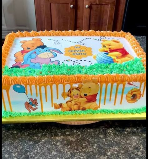 Compleanno Winnie The Pooh, Winnie Pooh Bebe, Winnie Pooh Cake, Winnie The Pooh Birthday Cake, Tinkerbell Party Theme, Pooh Bebe, Pooh Cake, Winnie The Pooh Cake, Fun Baby Announcement