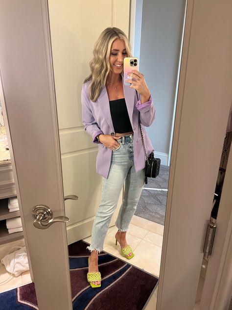 Lavender Blazer Outfit, Lavender Blazer, Jeans Blazer Outfit, Yellow Heels, Green Heels, Blazer Outfit, Shopping Chanel, Chanel Caviar, Workwear Fashion