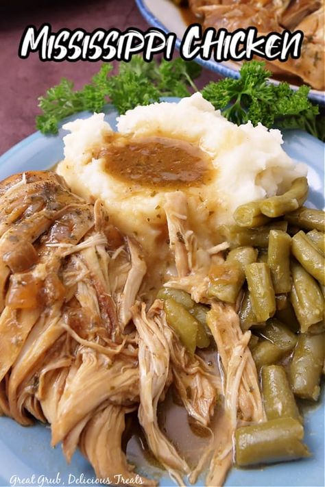 Easy Crockpot Mississippi Chicken, Crockpot Chicken Recipes Easy 5 Ingredients, Chicken Au Jus Crock Pot, Crockpot Missippi Chicken Recipes, Crockpot Missippi Chicken, Heartland Cooking Recipes, Missippi Chicken Crockpot, Missippi Chicken Crock Pot, Bulk Food Ideas