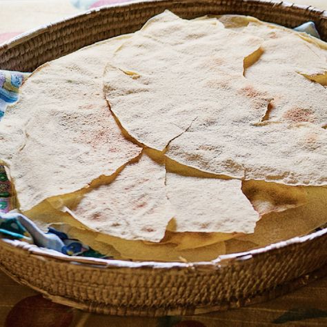 Want to live to 100? You can start by making these Sardinian flatbread on the daily. A recipe from Blue Zones Kitchen: 100 Recipes to Live to 100. Sardinia Recipes, Sardinian Recipes, Blue Zone Recipes, Sardinia Food, Blue Diet, Sardinian Food, Baking Savory, Zone Diet Recipes, Baking Pan Sizes