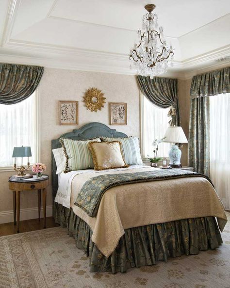 European Eclectic - Colorado Homes & Lifestyles European Eclectic, Eclectic Decor Bedroom, Romantic Bedroom, Bedroom Retreat, Colorado Homes, Headboard Designs, Traditional Bedroom, Elegant Bedroom, Design Del Prodotto