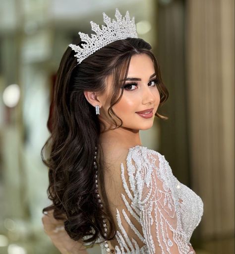 Wedding Hairstyles For Bride With Crown, Wedding Hairdo With Crown, Rambut Pengantin Wedding Hairstyles, Crown Hairstyles Short Hair, Hairstyles For Crowns, Hair Crown Hairstyles, Bridal Hairstyle With Crown, Wedding Hair With Crown And Veil, Wedding Hairstyles With Crown And Veil