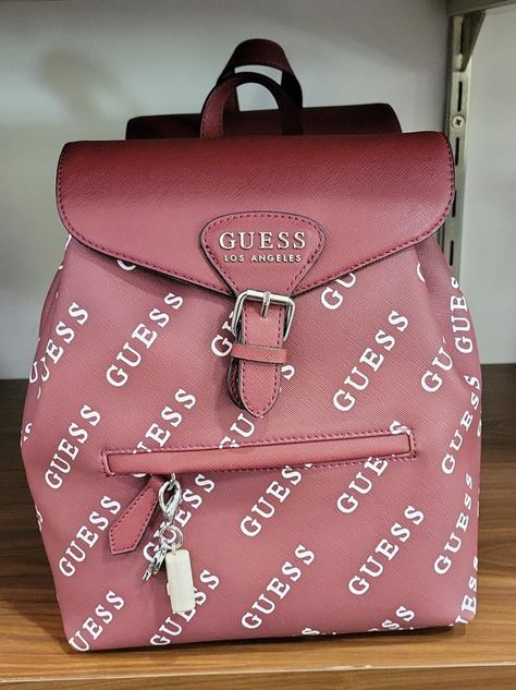 GUESS colección 2022 Backpacks