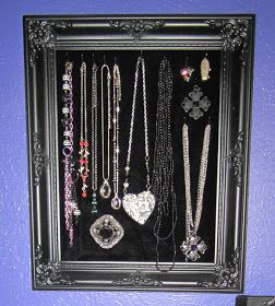 Goth It Yourself, Jewerly Display, Goth Bedroom, Jewerly Displays, Diy Jewelry Display, Jewelry Box Diy, Decor Ikea, Goth Home, Goth Home Decor