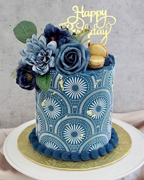 Lacupella™ Design on Instagram: "The color theme of this cake is 💯 Perfect stenciling as well. By @madzbakery with RAYES stencil. . . #cakes #cakestencil #cakedesign #cakeinspo #cakeinspiration #lacupella #lacupelladesign #buttercreamcake #cakestrend #caketrends #birthdaycakeideas #weddingcakes #cakes #stenciling" Glamour Cake, Stencil Cake, Indian Cake, Toy Story Party Decorations, Cake Design Inspiration, Cake Lemon, Stencil Decor, Traditional Wedding Cakes, Cake Decorating Piping