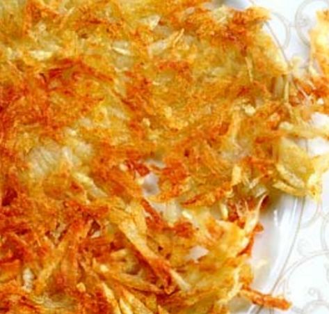 Oven Hashbrowns, Healthy Desayunos, Crispy Hashbrowns, Hashbrown Recipes, Hash Brown, Best Comfort Food, Hash Browns, Simply Recipes, Potato Dishes