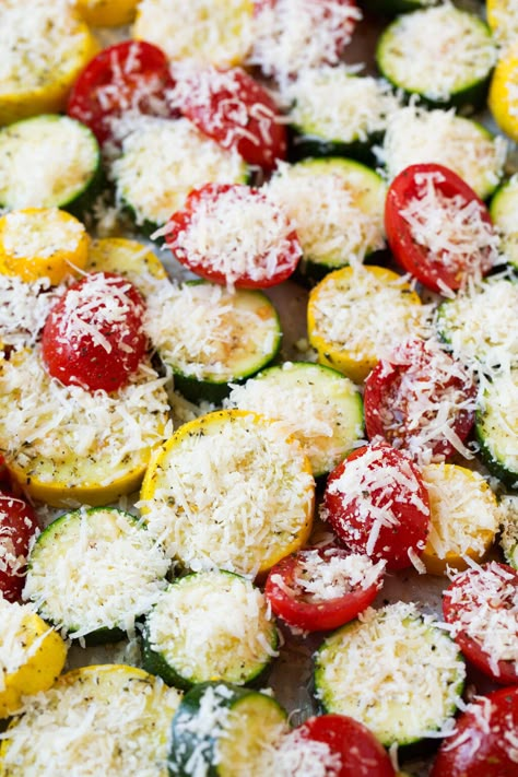 Roasted Garlic-Parmesan Zucchini, Squash and Tomatoes - Cooking Classy Garlic Parmesan Zucchini, Roasted Zucchini And Squash, Easy Summer Side Dishes, Zucchini And Squash, Roasted Zucchini, Roast Zucchini, Squash Zucchini, Baked Veggies, Cooking Tomatoes